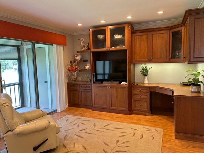 Photo - 18430 SE Wood Haven Ln Unit H