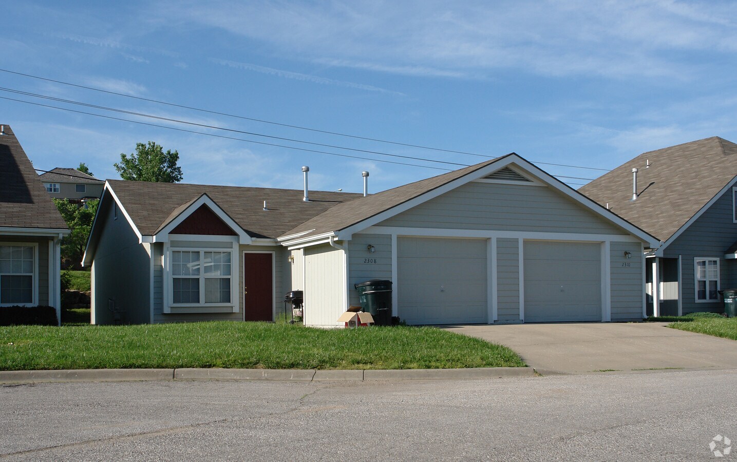 Ranch Way Townhomes - Ranch Way Townhomes