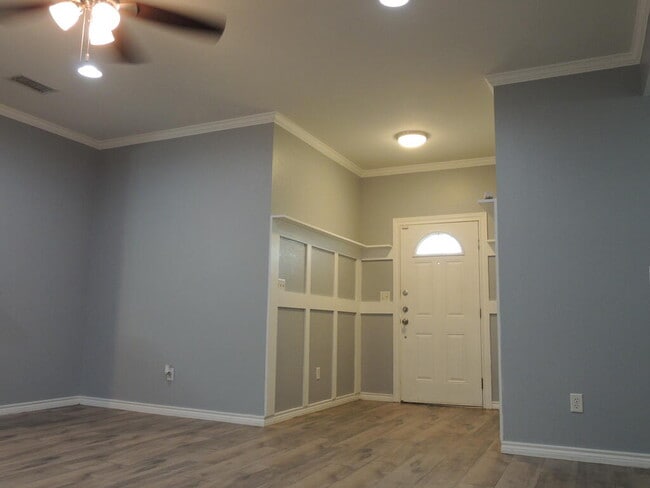 Photo - 1003 N Doris Ave