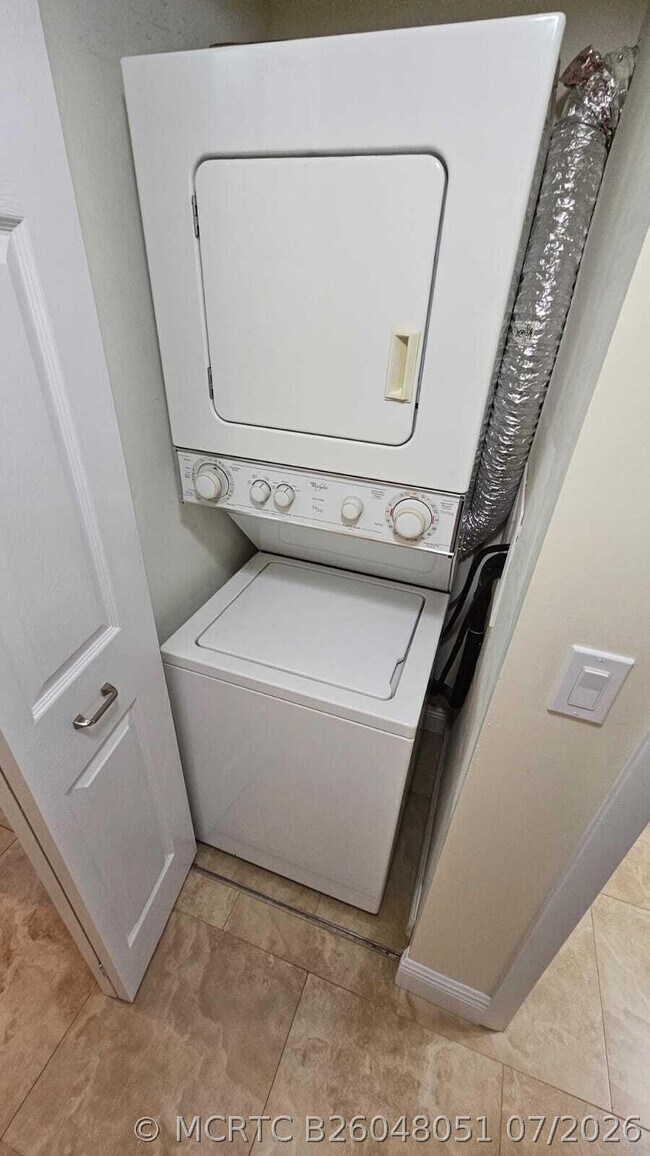 Photo - 205 Foxtail Dr Unit H3