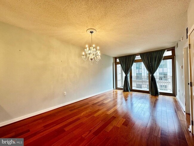 Building Photo - 888 N Quincy St Unit 1505