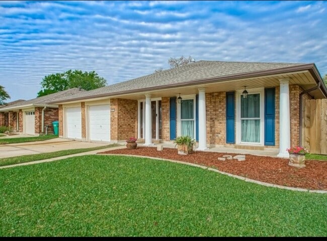 Photo - 41 Cabernet Dr