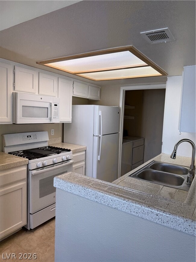 Photo - 7100 W Pirates Cove Rd Unit 2017