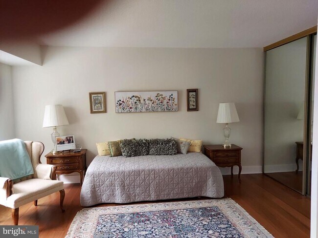 Photo - 8340 Greensboro Dr Unit 221