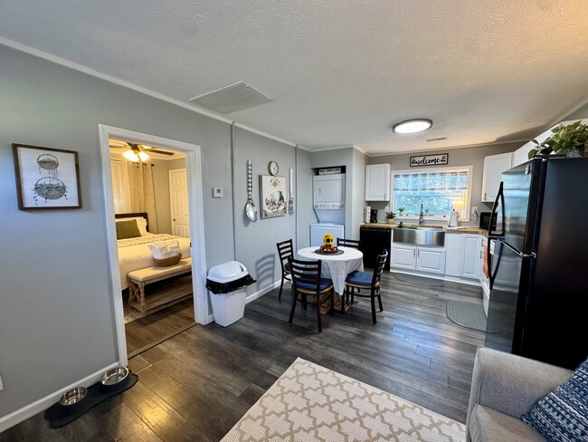 Photo - 1115 Henrietta Dr Unit Furnished 1BR | Utilities