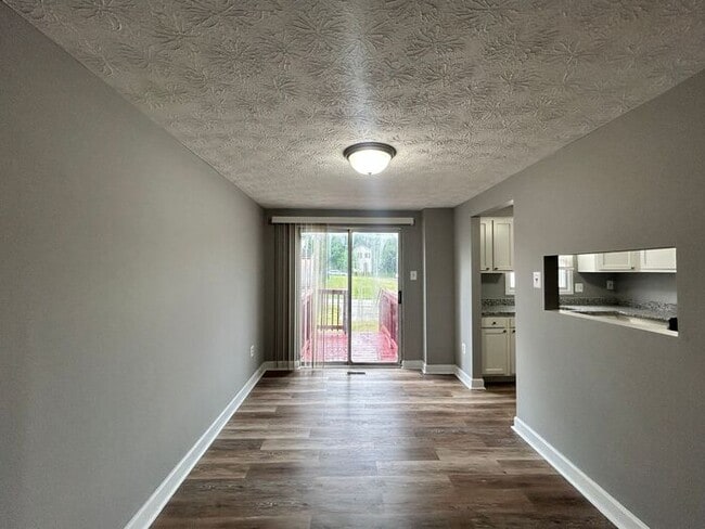 Photo - 3 Bedroom 2.5 Bathroom House