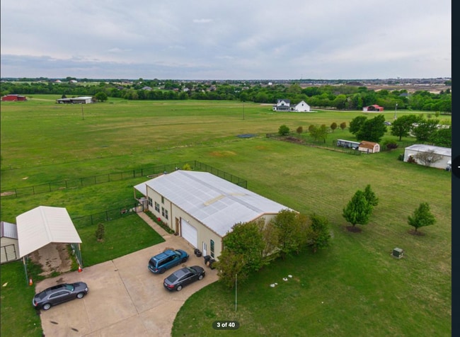 Building Photo - 1306 Broadhead Rd Unit B Rental