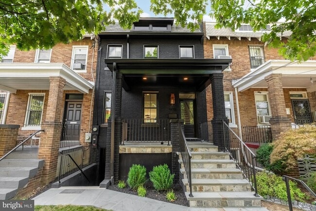 Photo - 4830 8th St NW