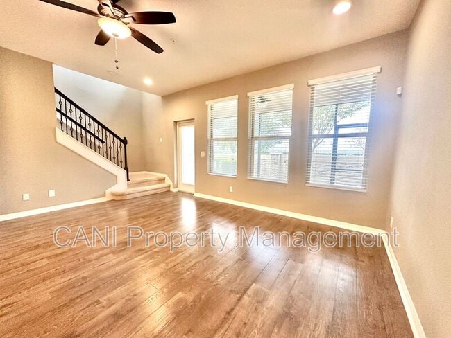 Photo - 310 Merry Brook Cir