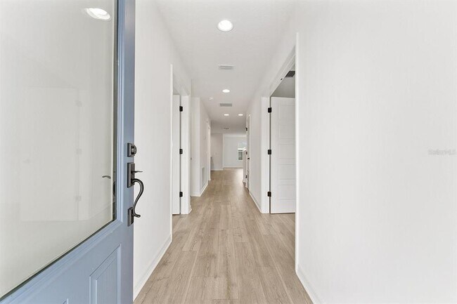 Photo - 7848 Byers St