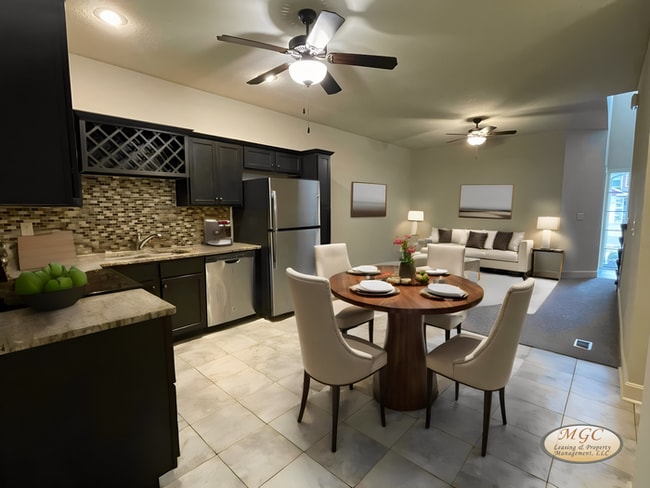 Photo - EAGLE CREEK LUXURY TOWNHOME READY NOW