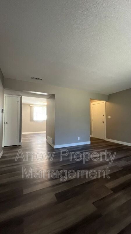 Photo - 1027 A St Unidad 12