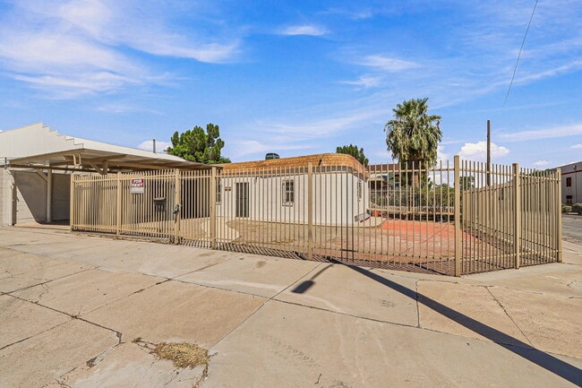3701 Hueco Ave