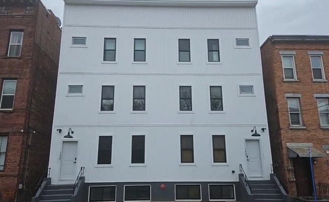 1487 5th Ave Unit 2