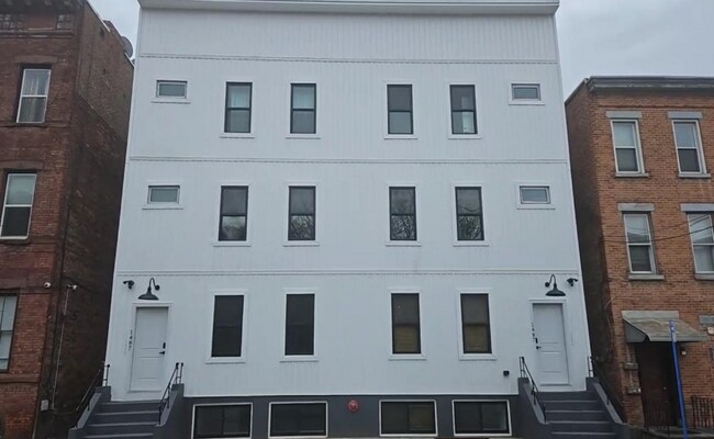 Photo - 1487 5th Ave Unit 2
