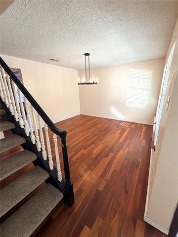 Photo - 2021 Clubview Dr