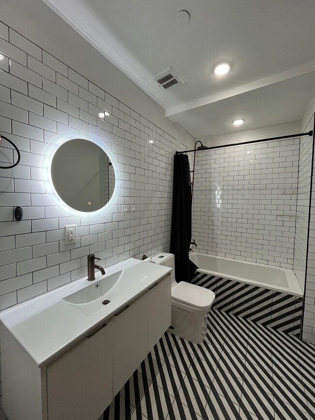 Photo - 568 Communipaw Ave Unidad 201