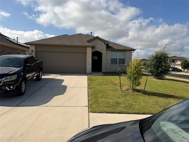 Building Photo - 225 Baum Dr
