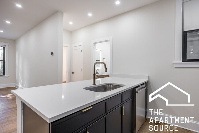 Photo - 4636 N Hamilton Ave Unit 1F