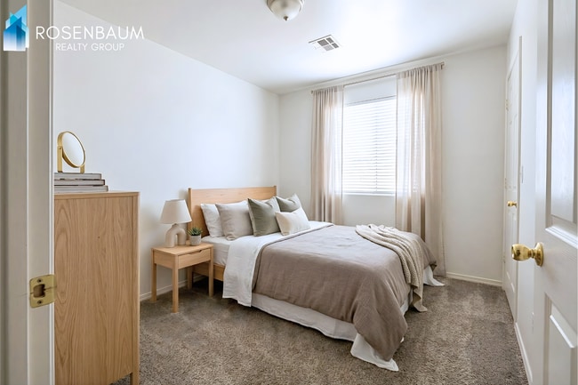 Photo - Charming 2-bedrooms, 1.5-baths two story duplex home in Prescott Valley!