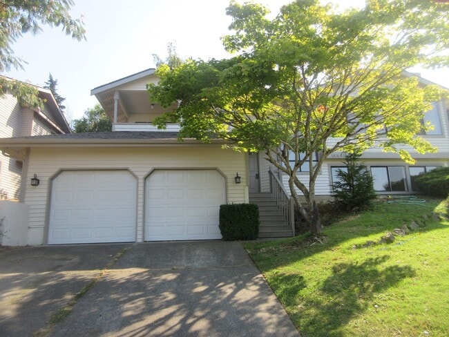 Building Photo - 3bd/2ba Renton Home