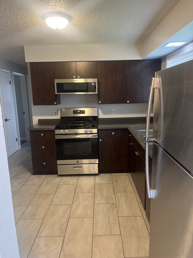 Photo - 13079 Avon Allen Rd