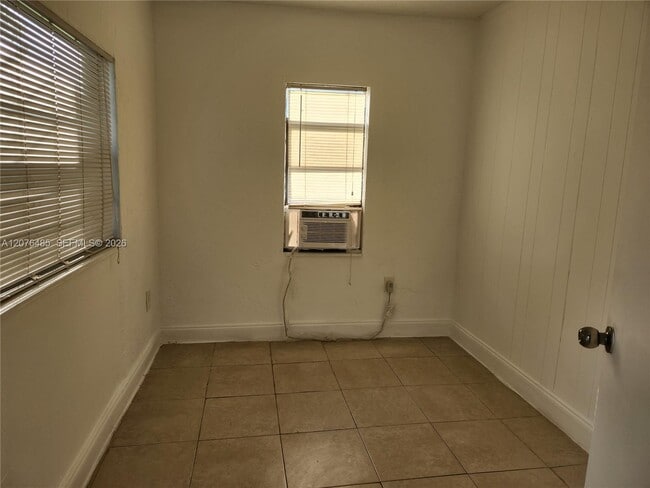 2129 NW 44th St