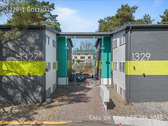Photo - 1329 Goethals Dr