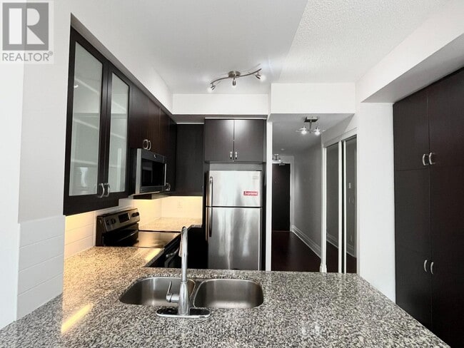 Photo - 111 Upper Duke Crescent Unit 905
