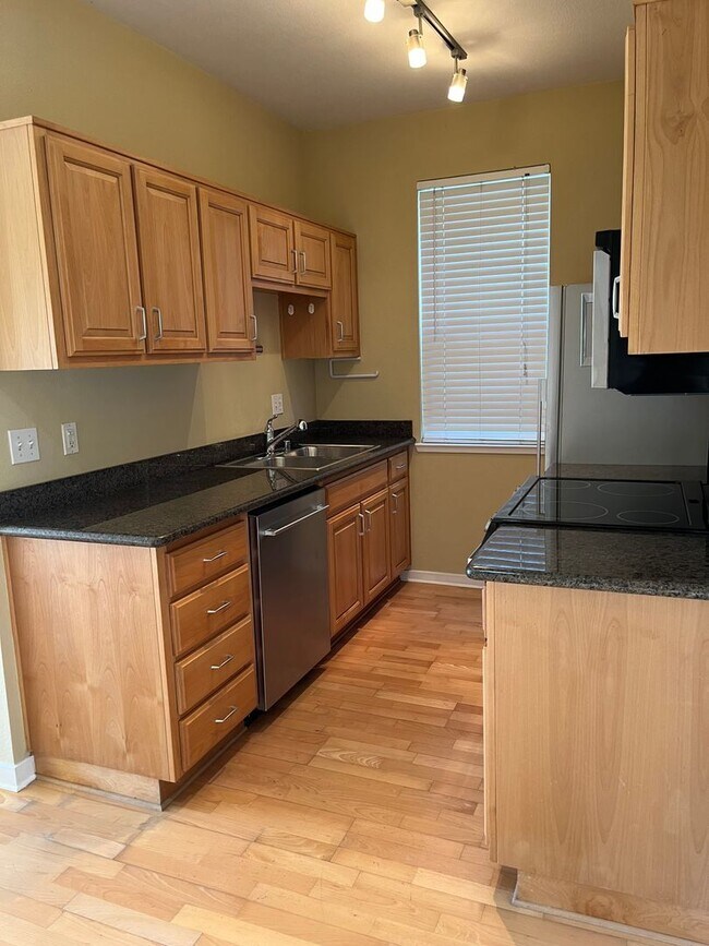 Photo - The Shores Unit 1