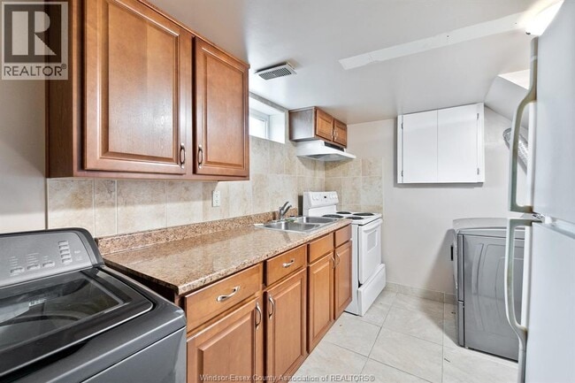 Photo - 3200 Longfellow Ave