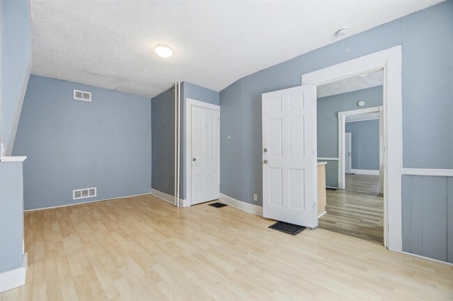 Photo - 516 5th Ave SE