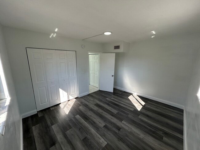 Photo - WEJ 13550 LLC - 18255 Unidad 3