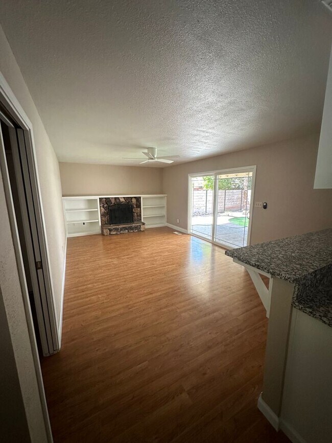 Photo - 3 Bedroom with Pool!