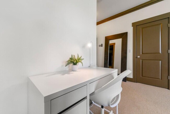 Photo - 750 Liberty Commons Dr NW