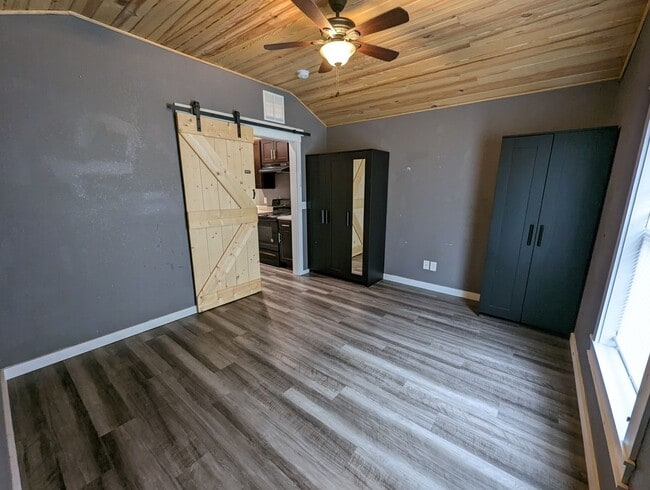 Photo - 1 Bedroom/1 Bathroom Tiny Home Cottage in Sulphur Rock WASHER/DRYER to be maintained by tenant