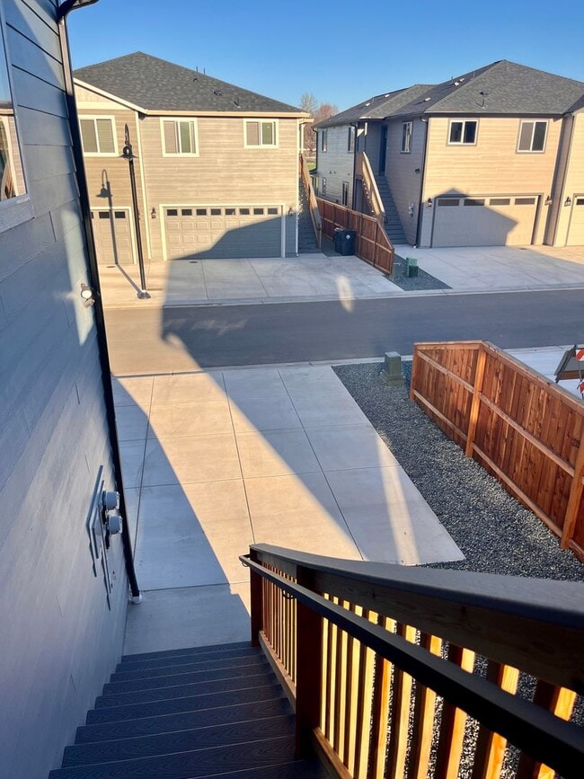 Photo - Medford/Central Point Area - 1 Bedroom / 1 Bath New Construction