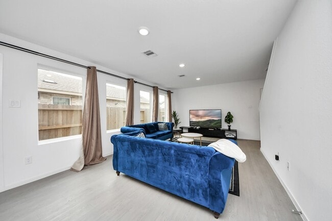 Photo - 28910 Texas Sparrow Ln