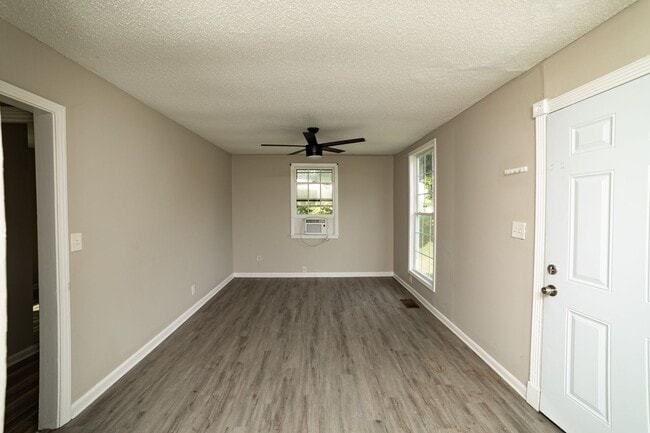 Photo - Charming 4BR/2BA Home in South Nashville –...