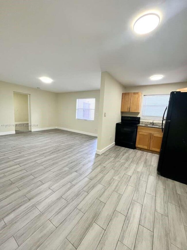 Photo - 6200 Dewey St Unit 1