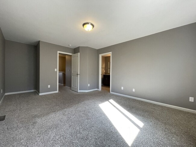 Photo - Spacious Two-Story Townhouse