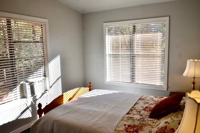 Photo - 13101 FM 225 Unidad B