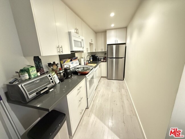Photo - 2857 N Los Felices Rd Unit 207