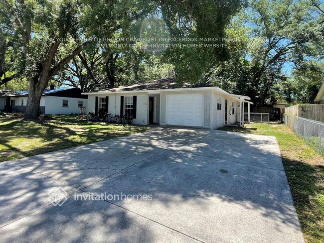 Photo - 2925 E 148th Ave