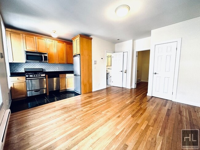 Building Photo - MOTT STREET