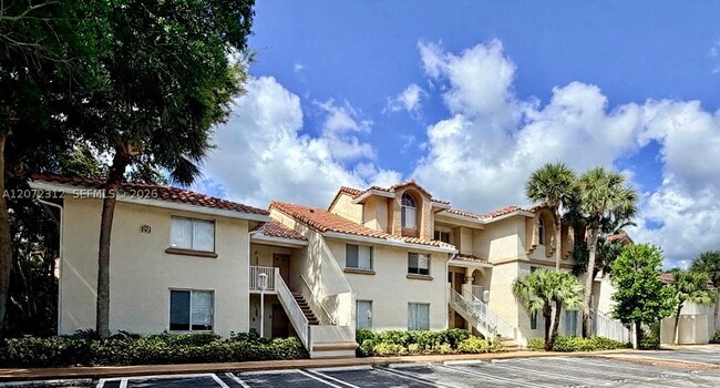 19216 Glenmoor Dr Unidad 19216