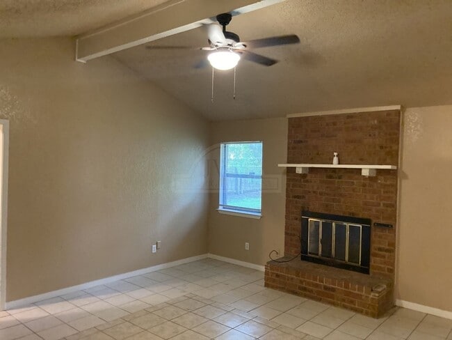 Photo - 1805 Galaxy Dr