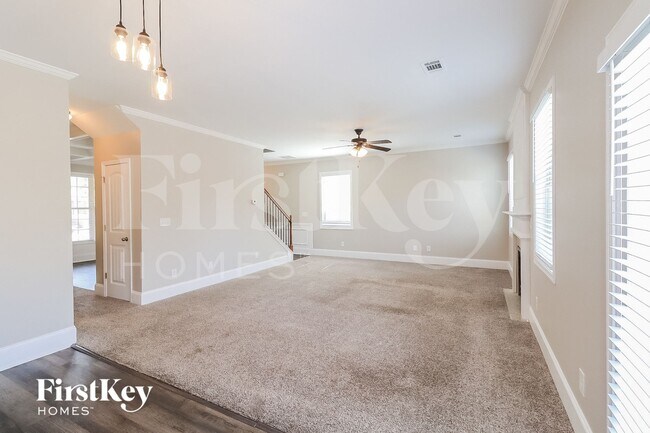 Photo - 821 Harrison Drive