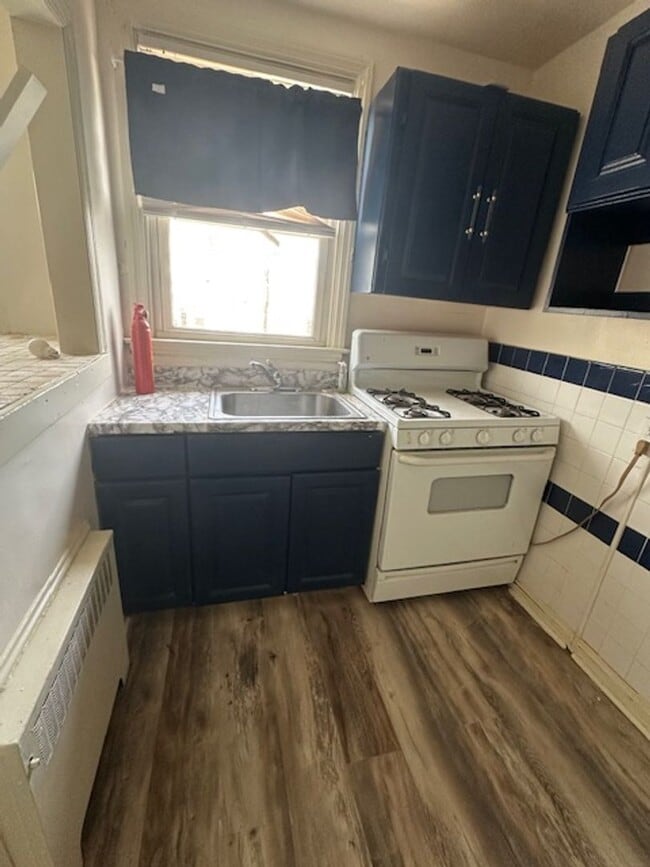 Building Photo - 846 Windermere Ave Unit 2nd Flr