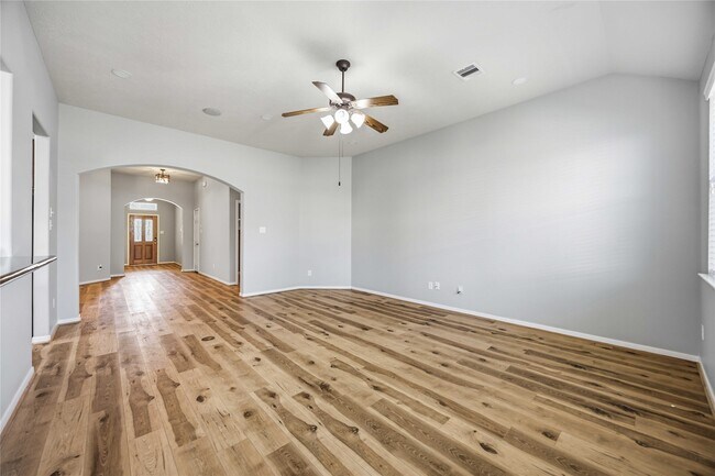 Photo - 21211 Mandarin Glen Cir